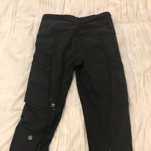 Cute Lulu cropped pants fun back!